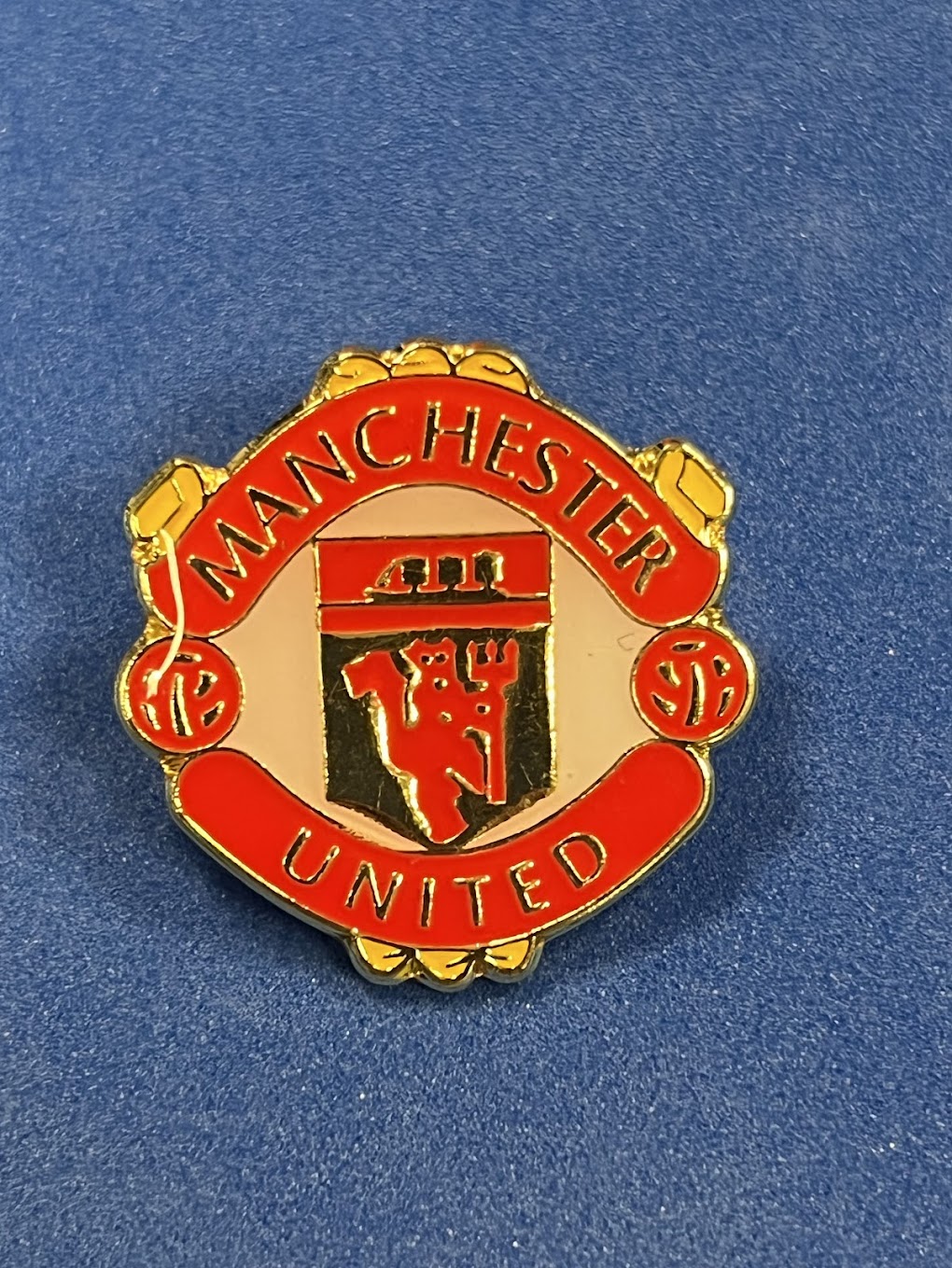 Manchester United Crest - Pin Badge