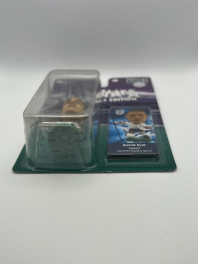 Kieron Dyer - Corinthian ProStars Collector's Edition Series 19 - England - PRO747