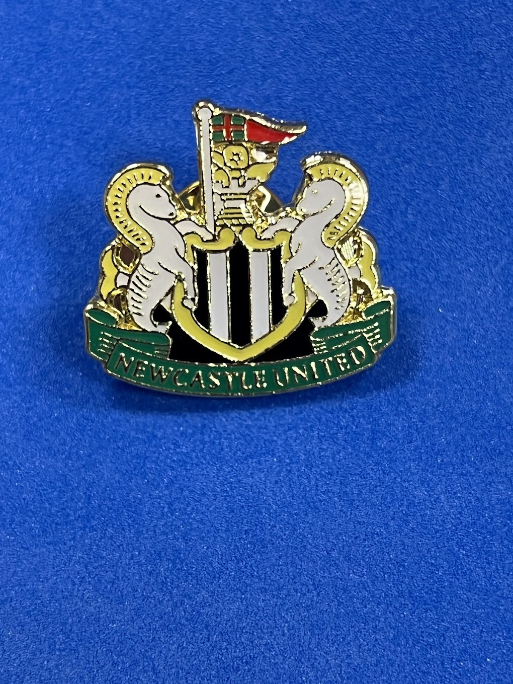 Newcastle United Crest Club - Pin Badge