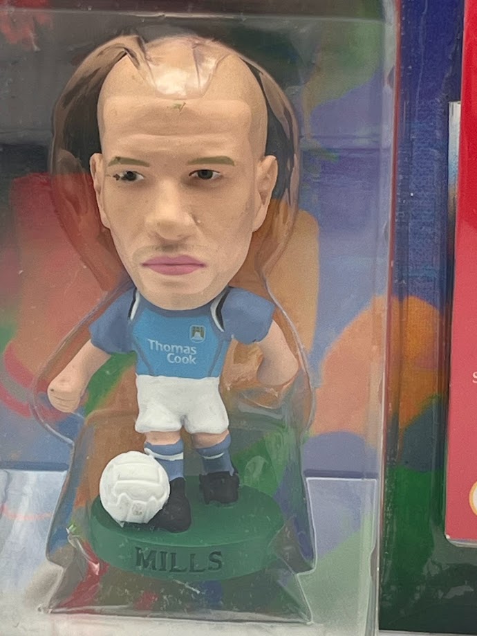 DANNY MILLS Corinthian Football Figure - MAN CITY - PRO1152 - Collectible