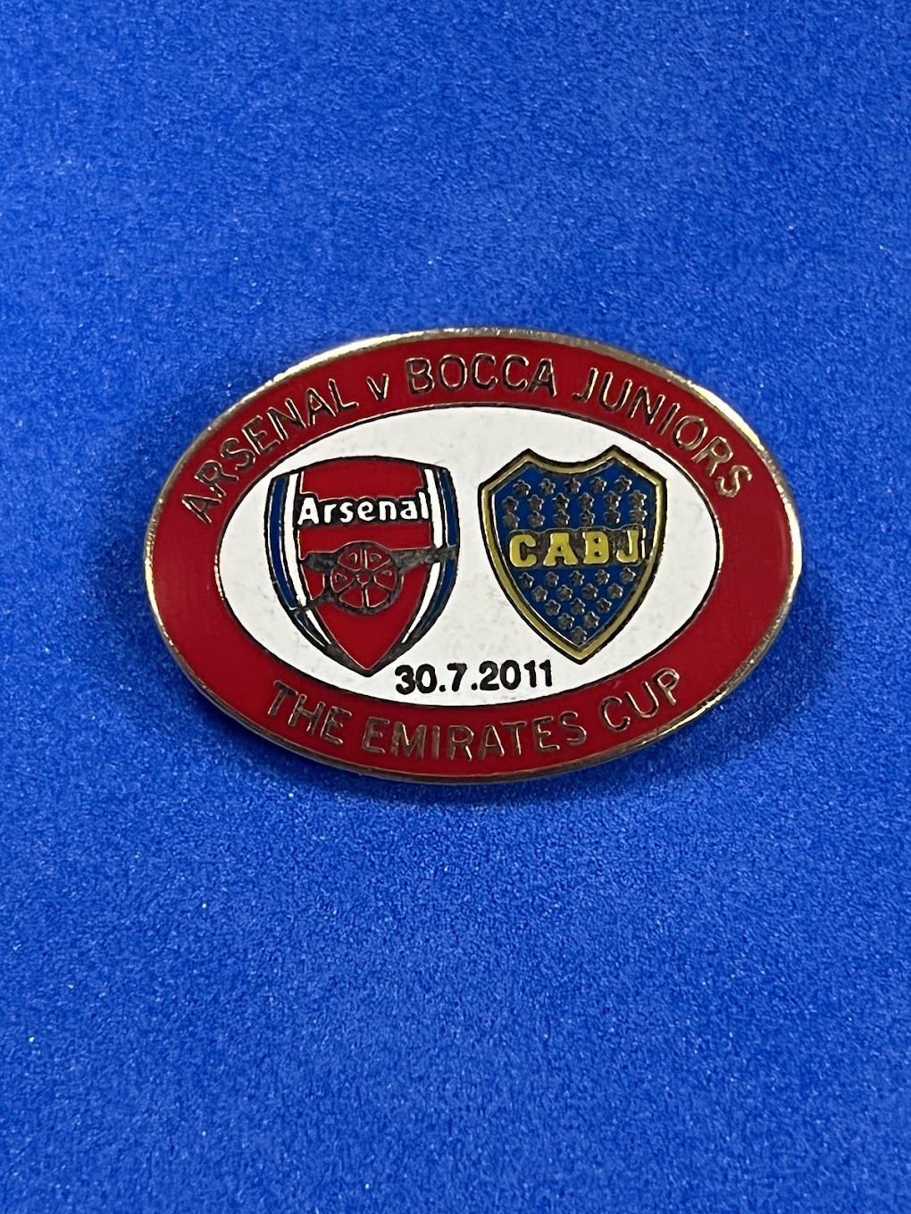 Arsenal vs Bocca Juniors - The Emirates Cup 30.7.2011 - Pin Badge
