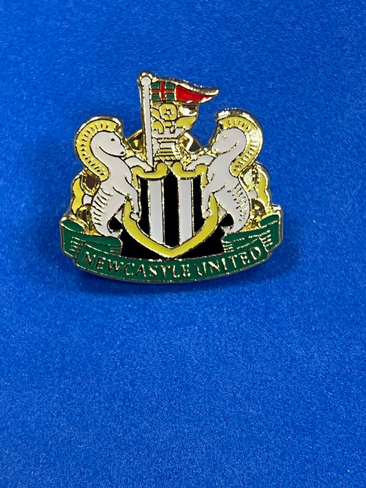 Newcastle United Crest Club - Pin Badge